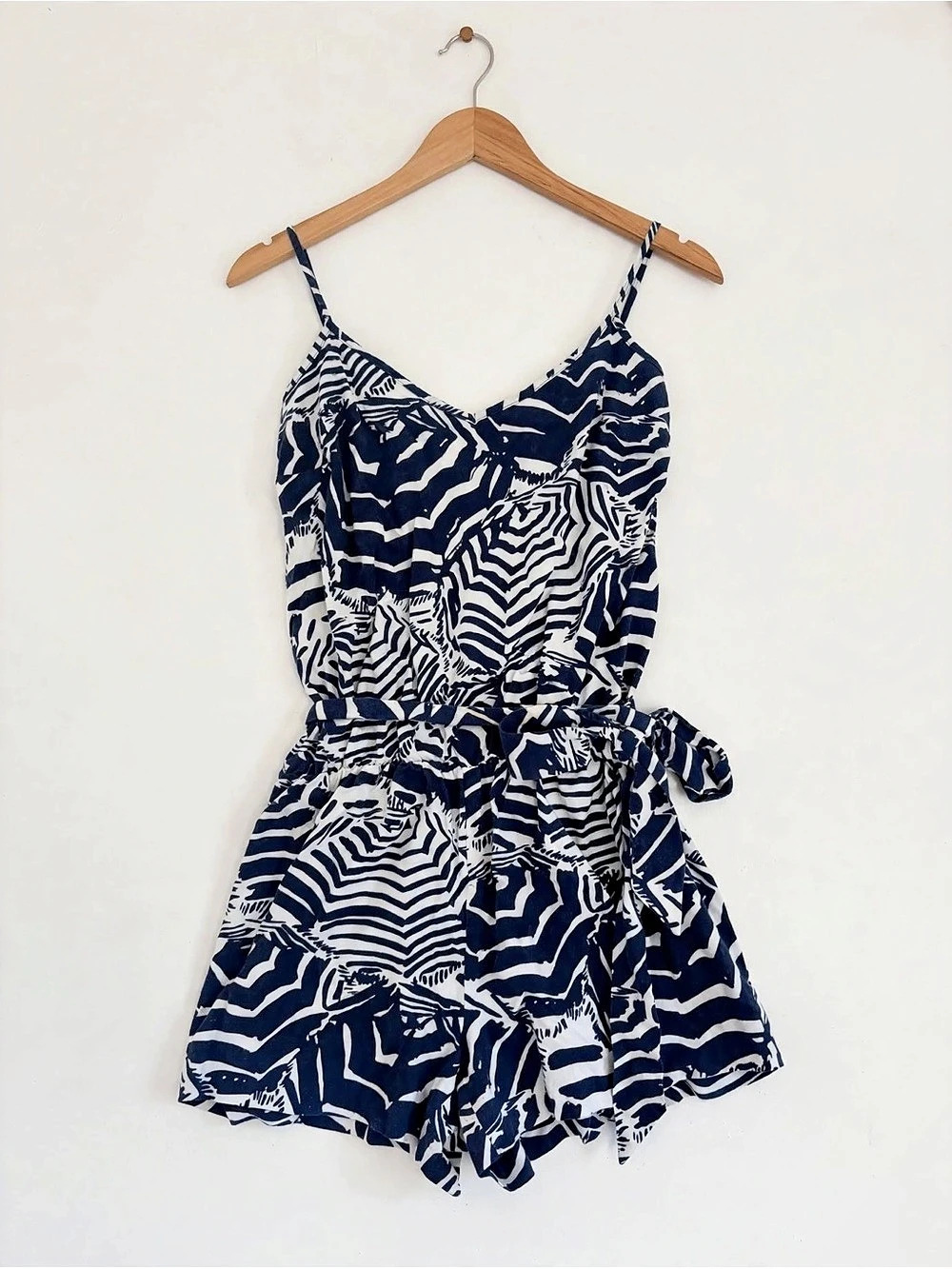 Lilly Pulitzer Abstract Print Romper in Blue & White Size XS